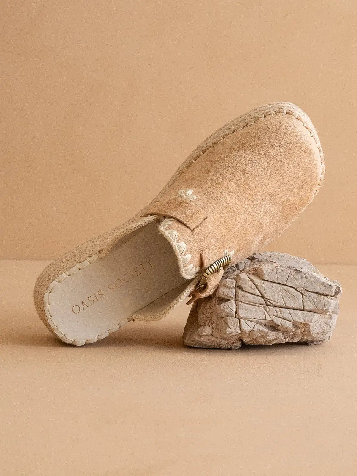 EDITH CLOG