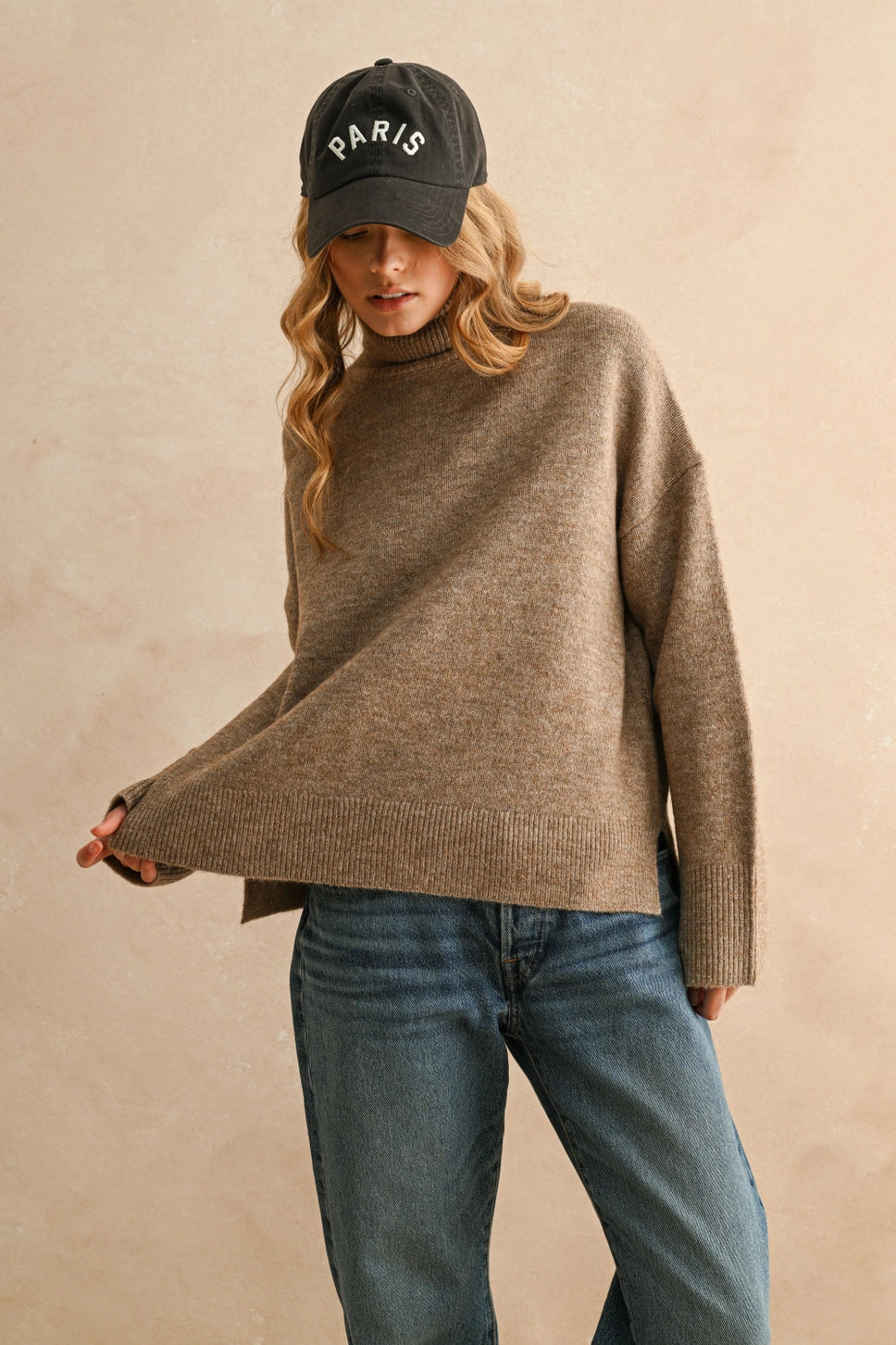 MOCHA TURTLE NECK SWEATER