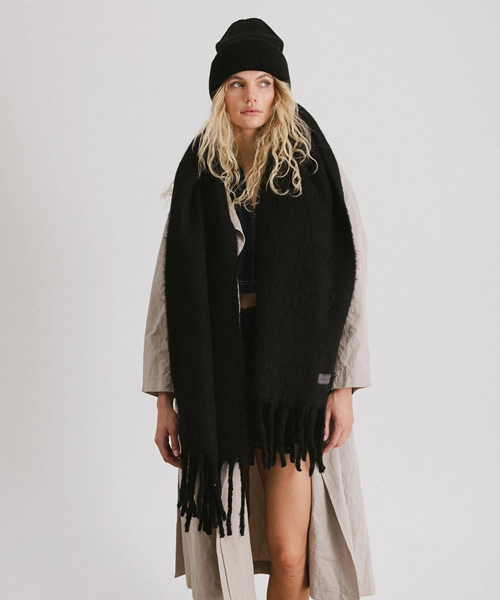 MIK OVERSIZED SCARF- BLACK