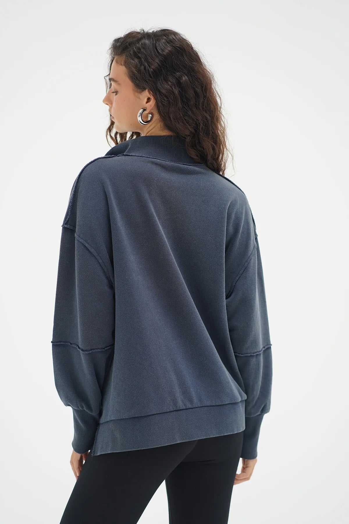 HALLIE SNAP COLLAR PULLOVER