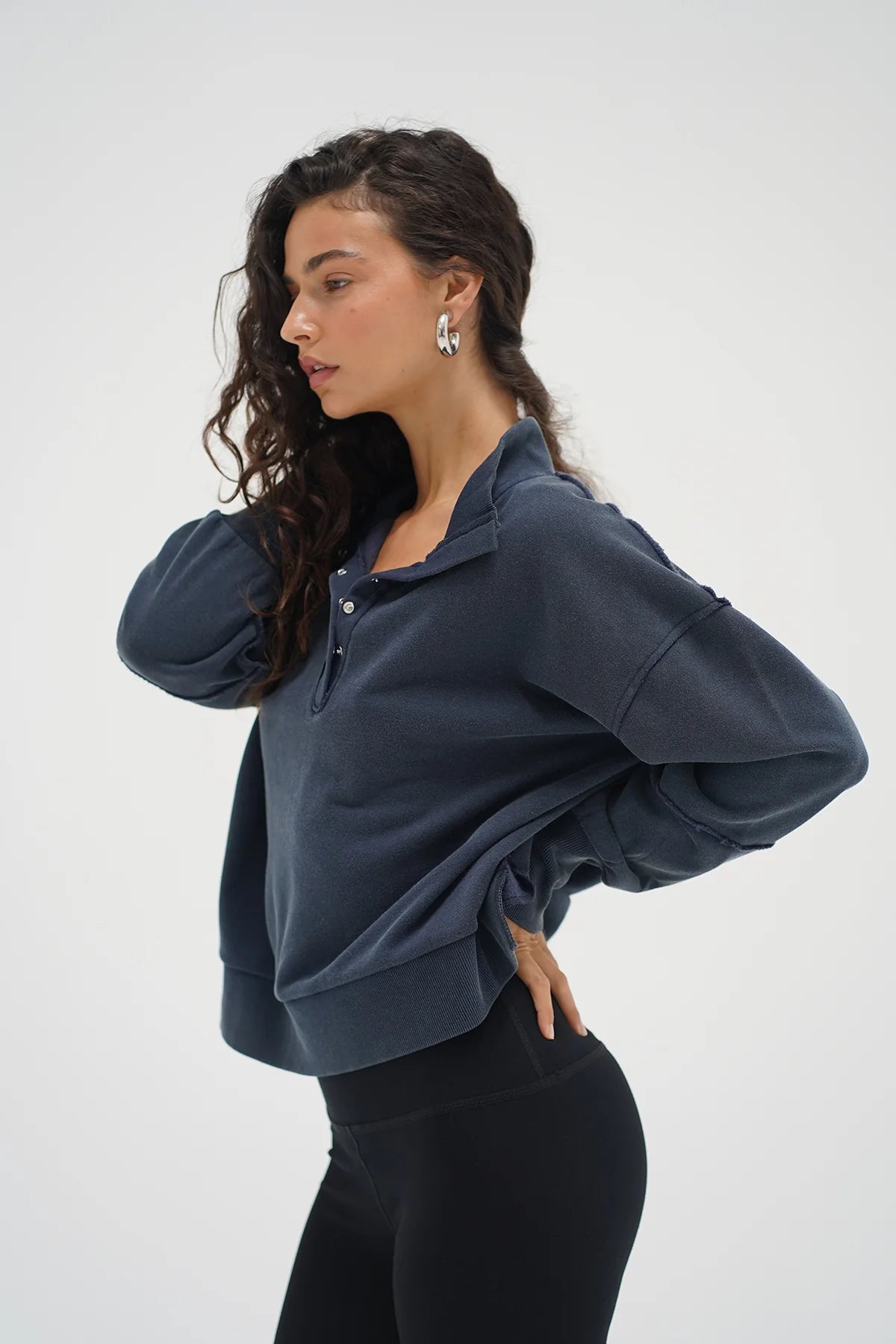 HALLIE SNAP COLLAR PULLOVER