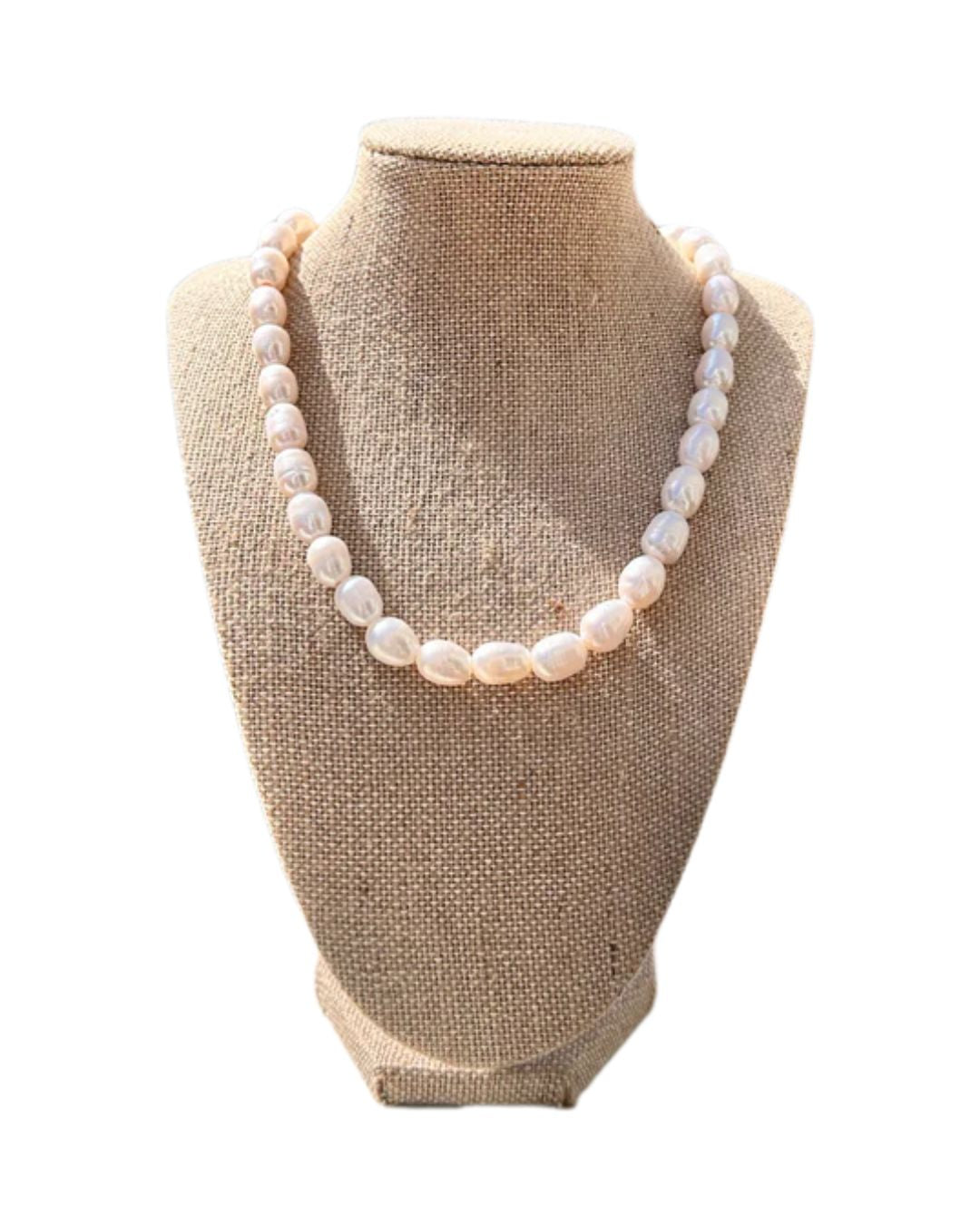PERFECT PEARL NECKLACE