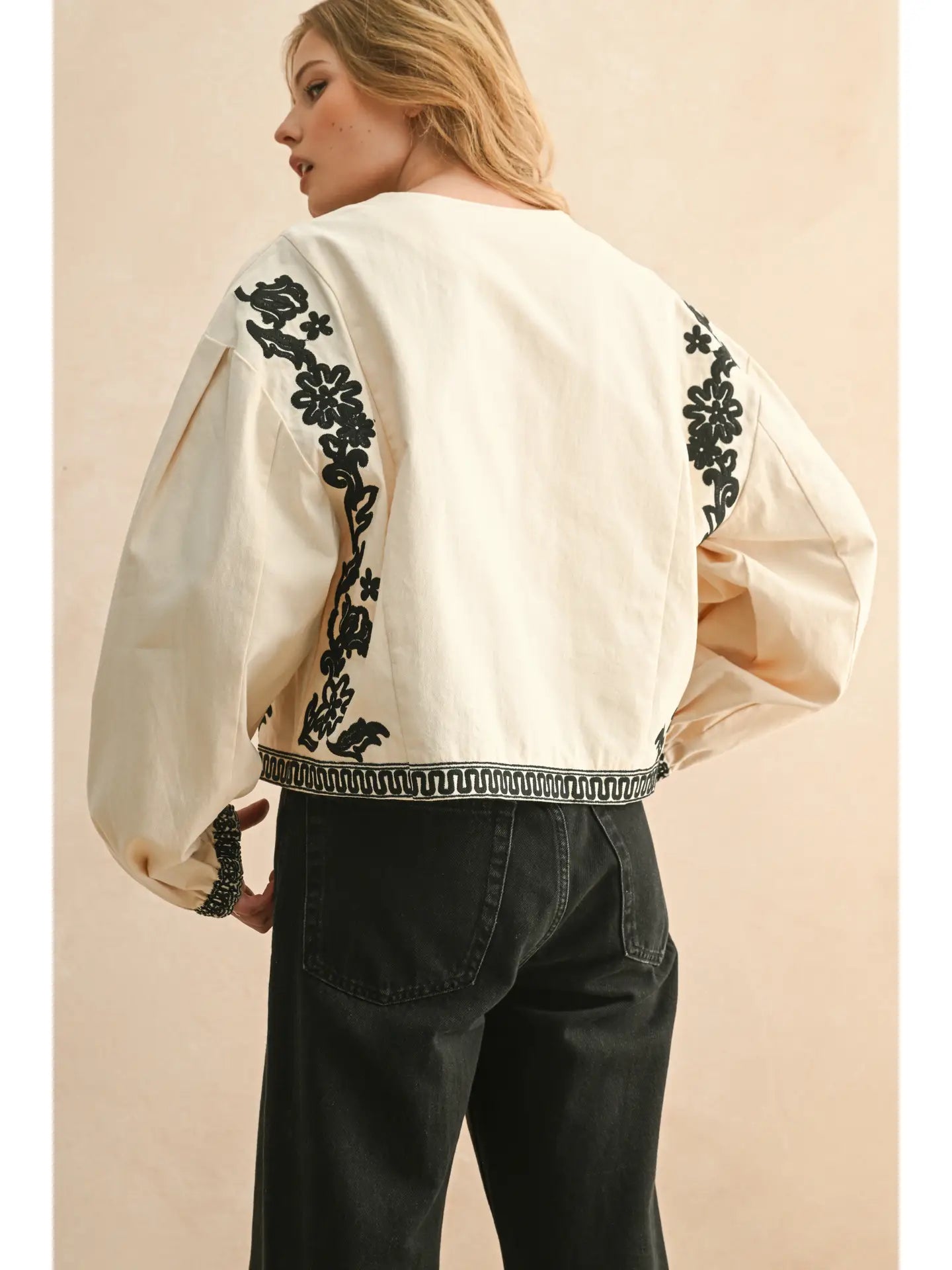 EMBROIDERED FLORAL JACKET