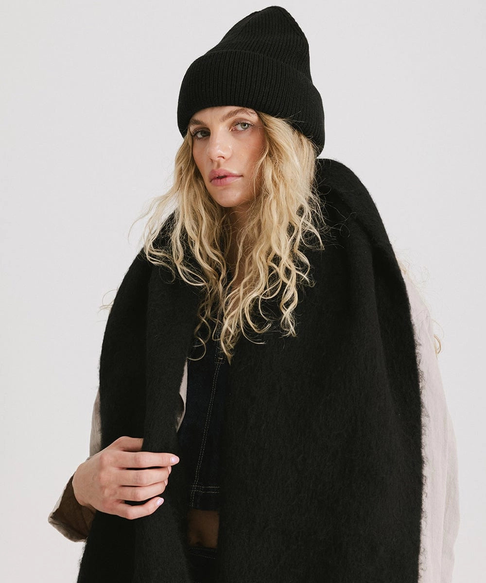MIK OVERSIZED SCARF- BLACK