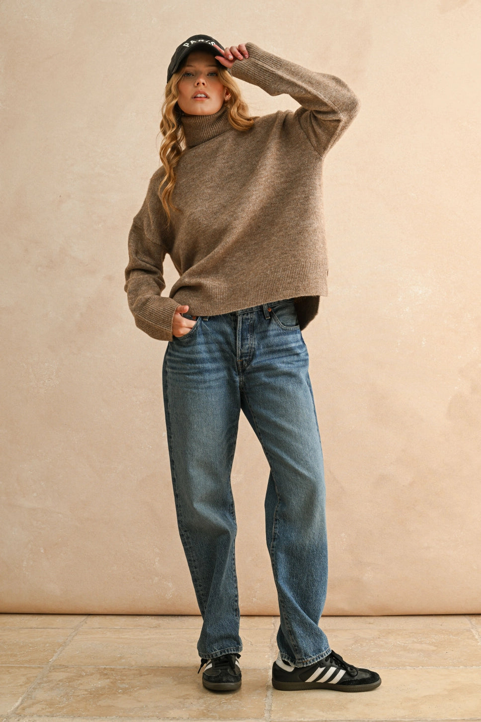 MOCHA TURTLE NECK SWEATER
