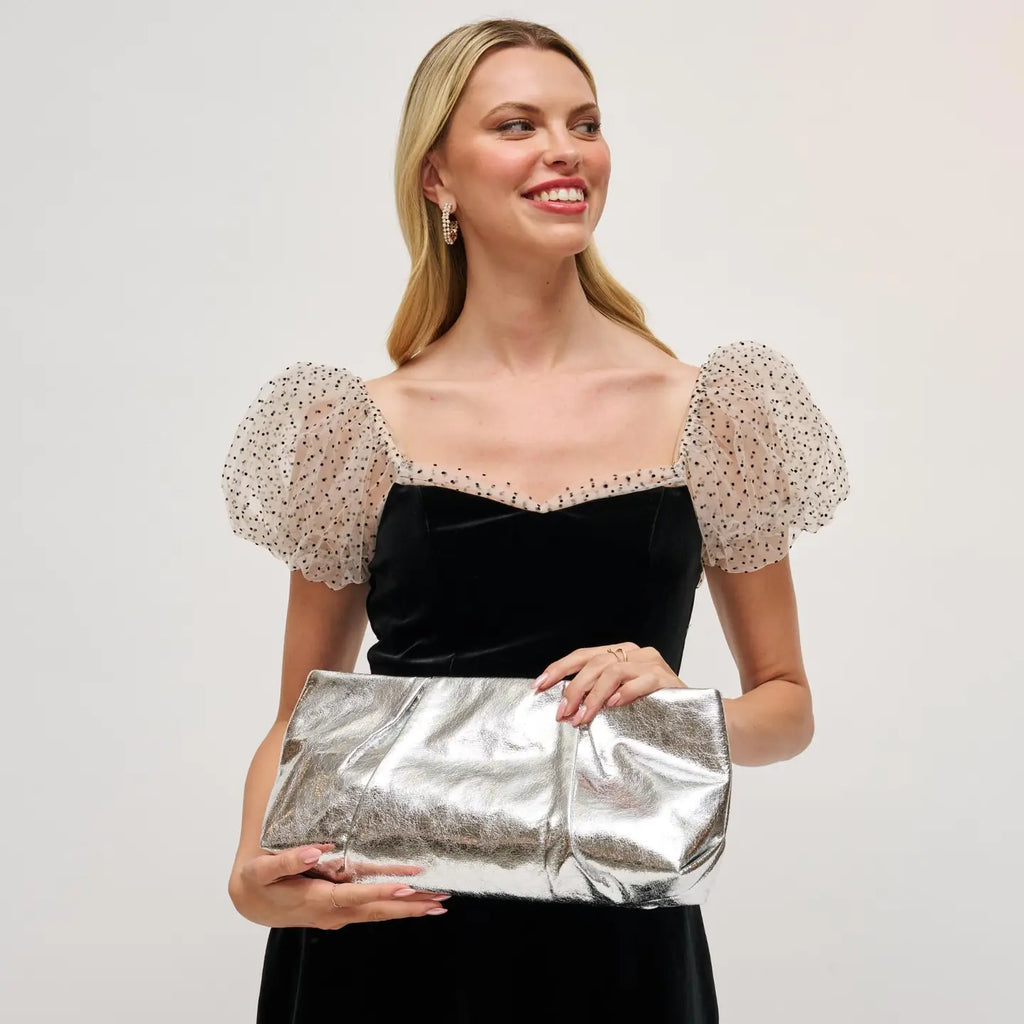 MIDNIGHT CLUTCH