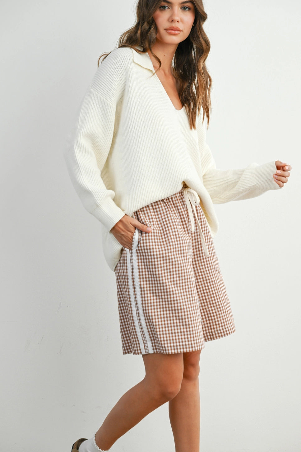 COLLARED V-NECK SWEATER