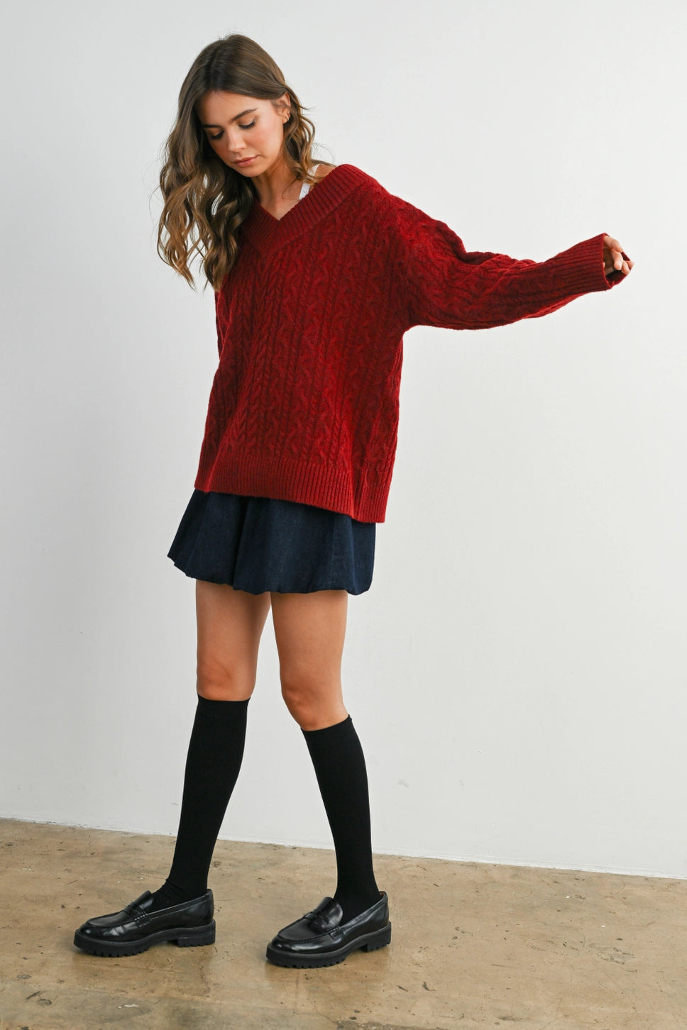 BURGUNDY CABLE KNIT SWEATER