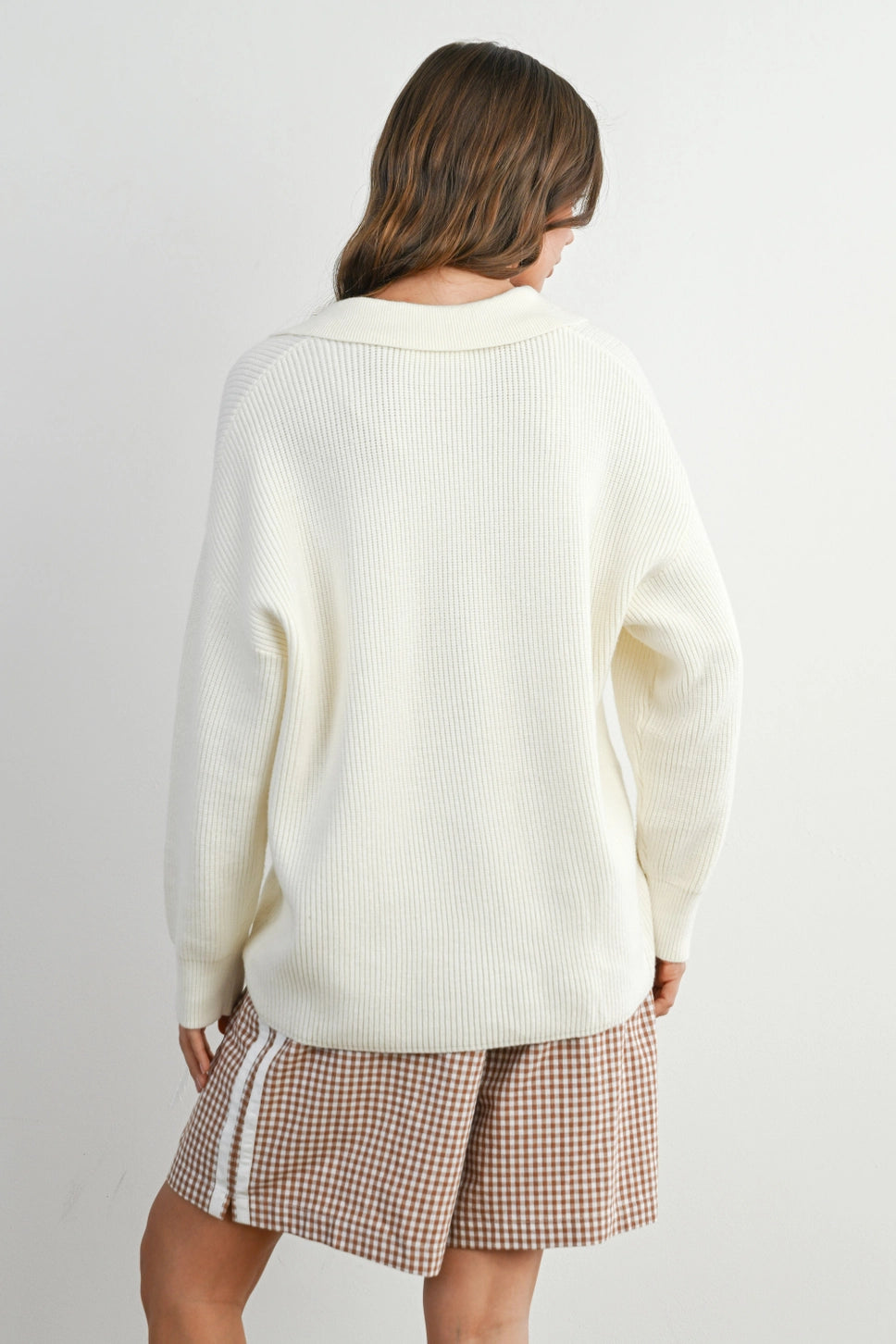 COLLARED V-NECK SWEATER