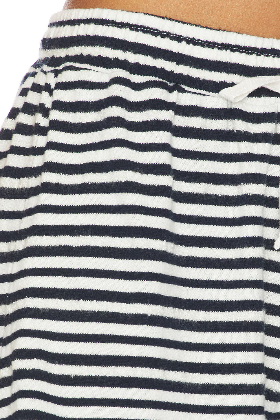 FOLDED HEM SHORT