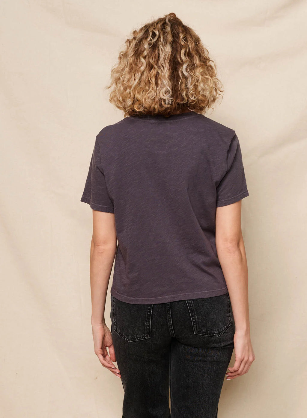 HANG LOCAL TEE