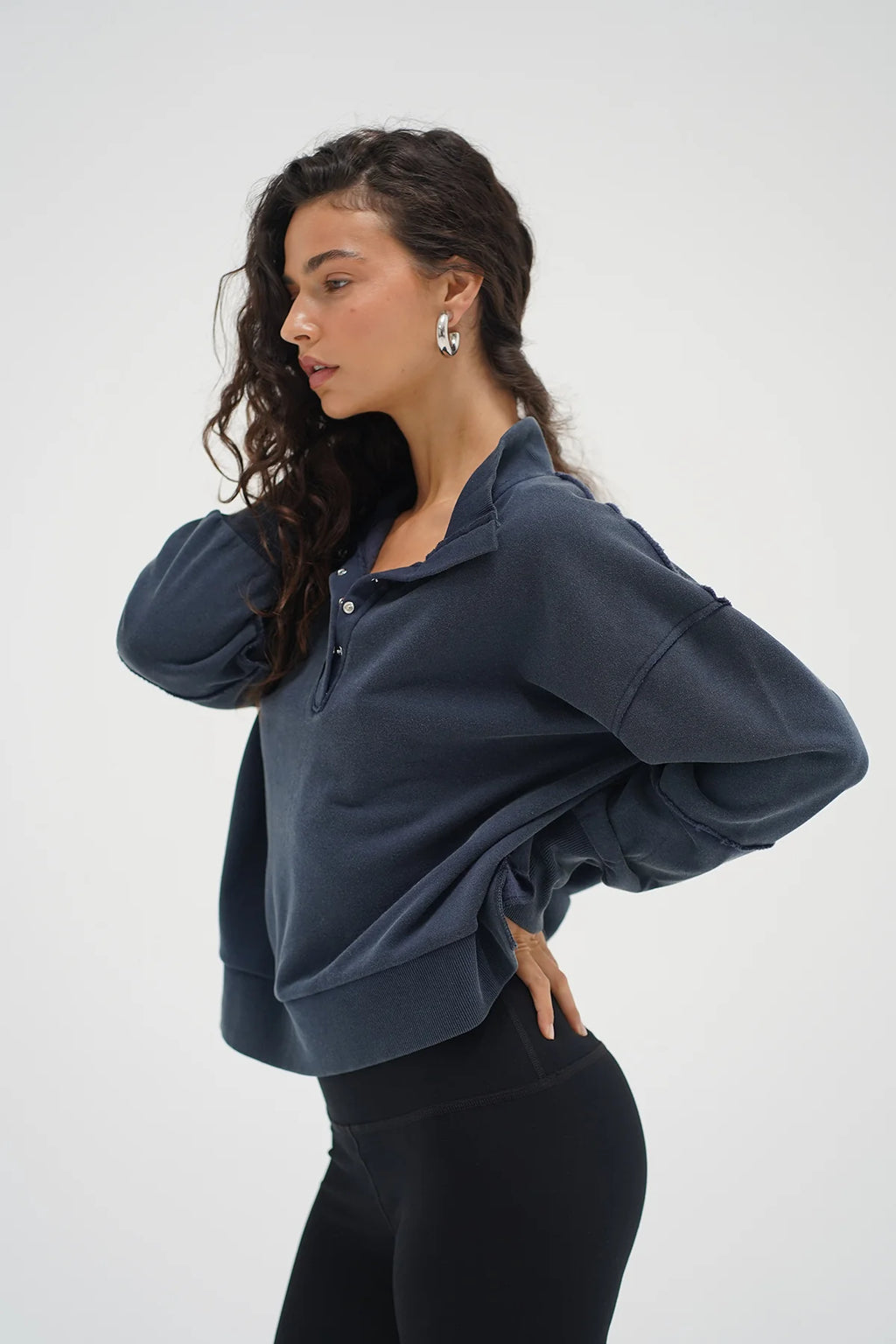 HALLIE SNAP COLLAR PULLOVER