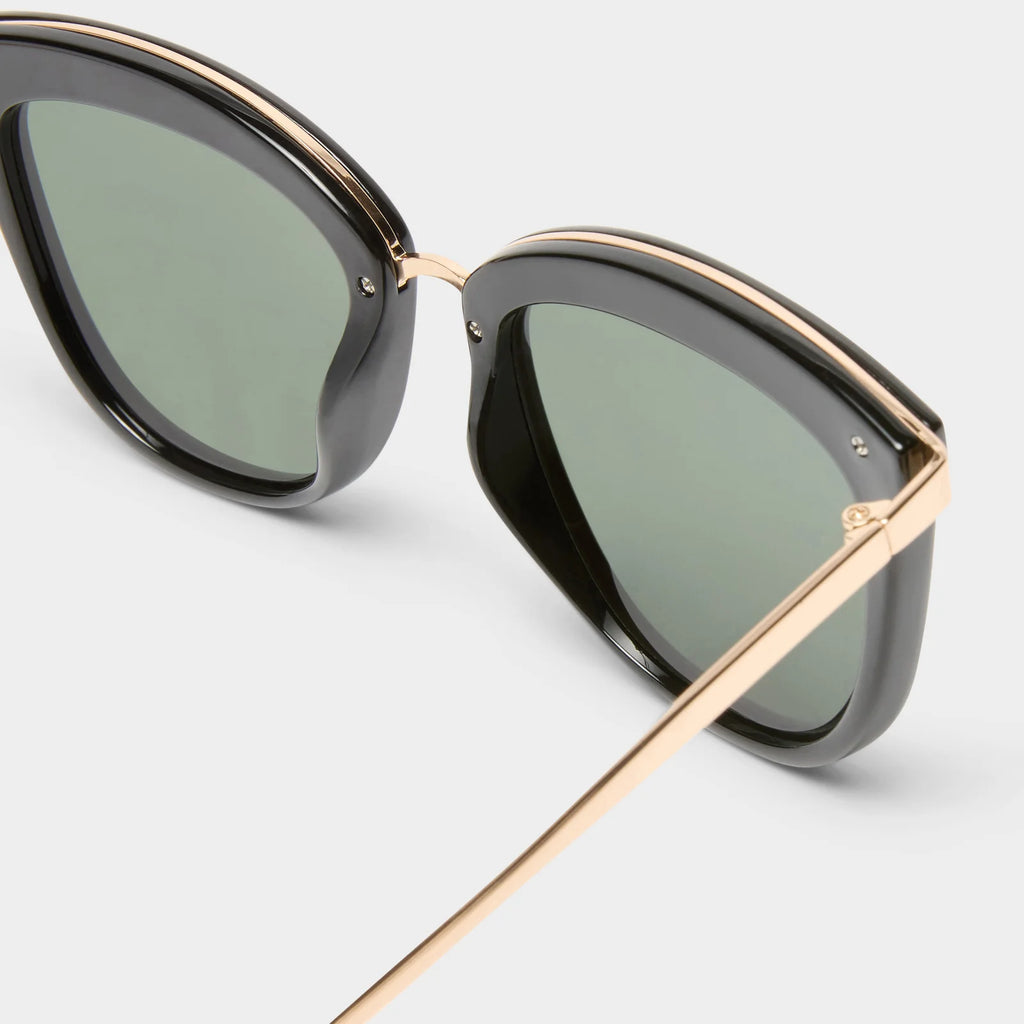 CALIENTE | BLACK + GOLD