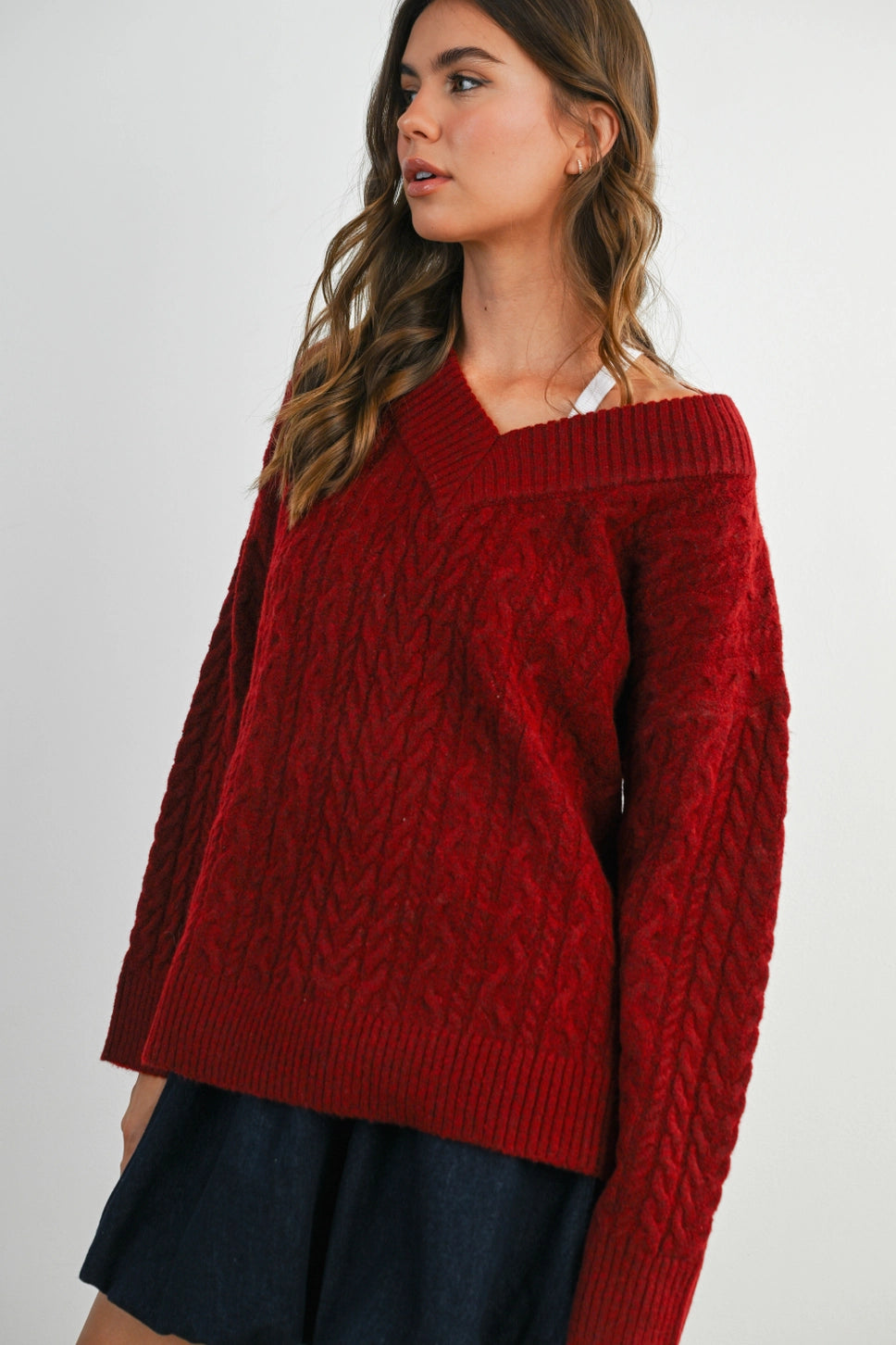 BURGUNDY CABLE KNIT SWEATER