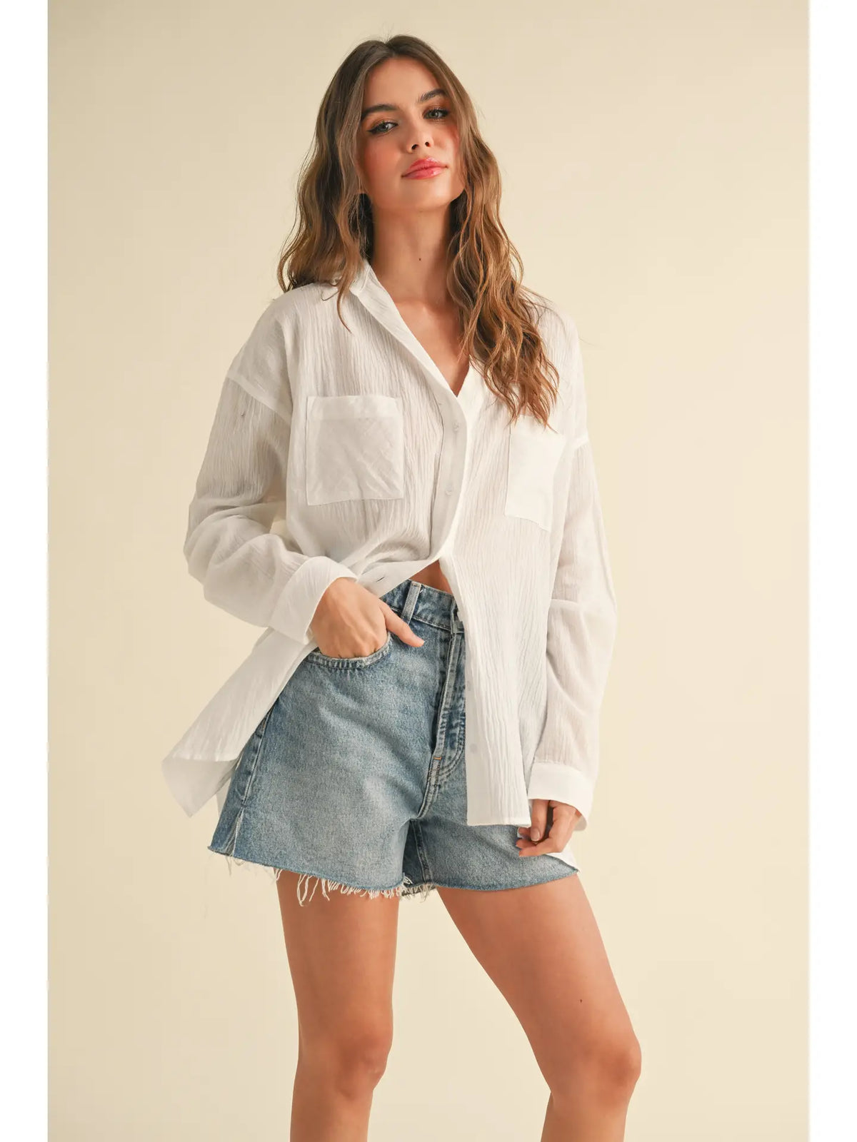 WHITE BUTTON DOWN